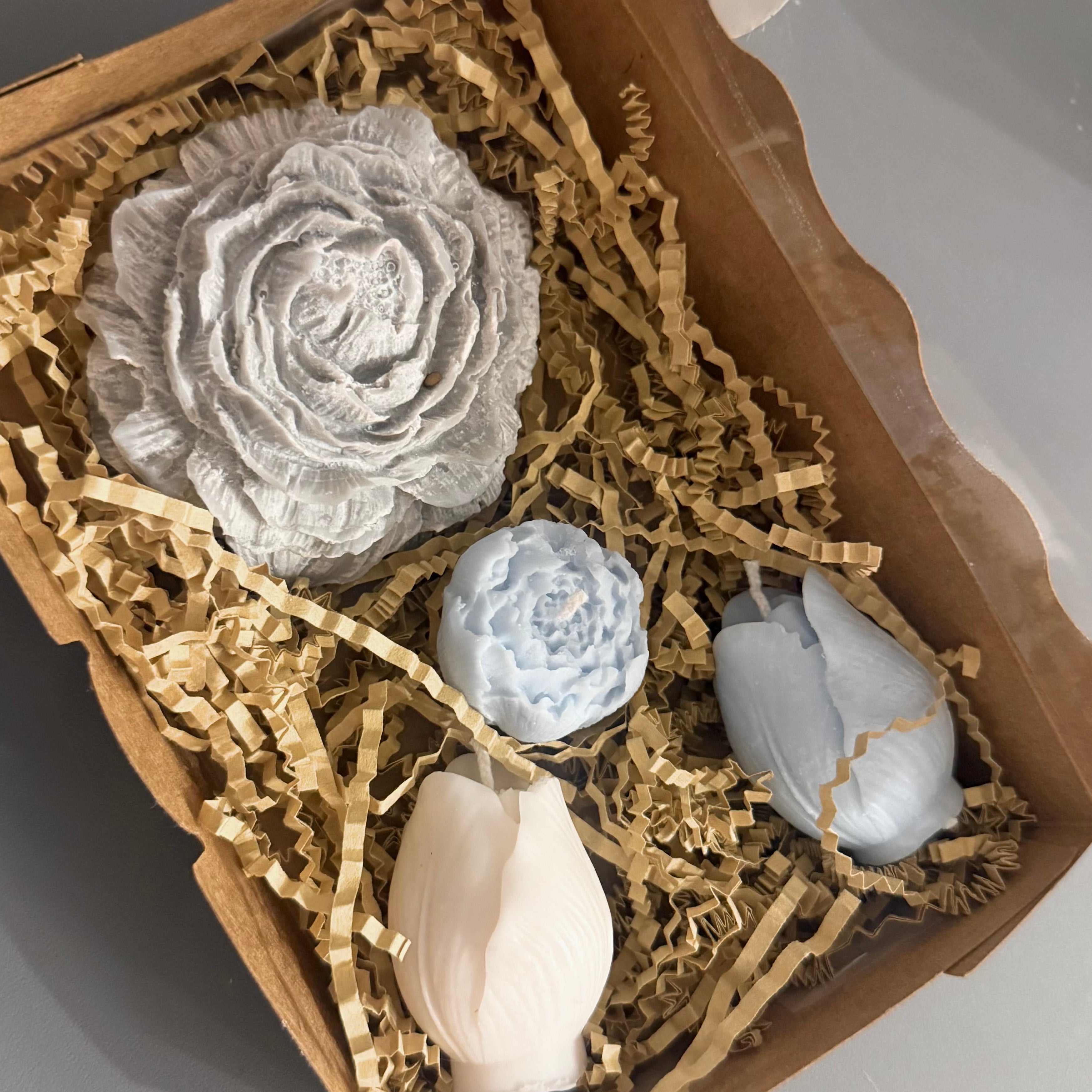 Peony & Candle Delight Baby Blue Grey