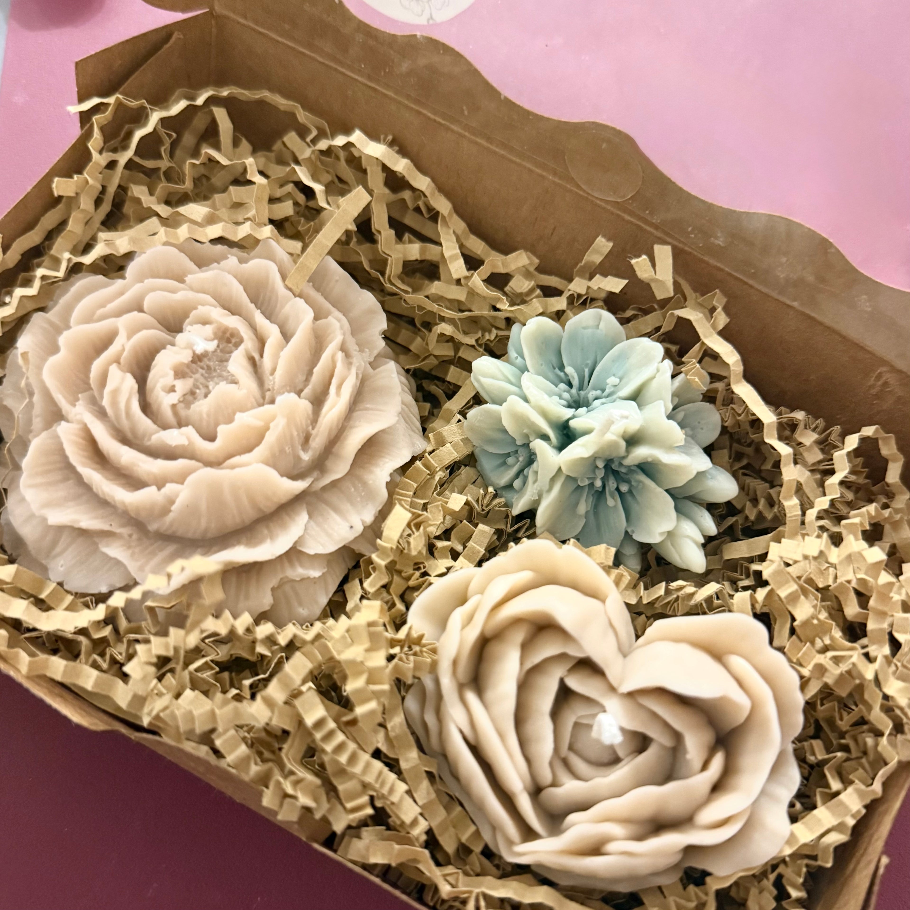 Peony Delight Beige Mint